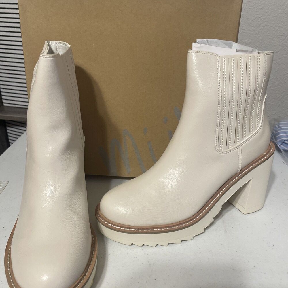 Miracle miles Women's Ivory Faux Leather Jessica Boots Shoes Size 8